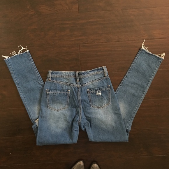 The Rockn Rev High waisted distressed jeans - Picture 3 of 4